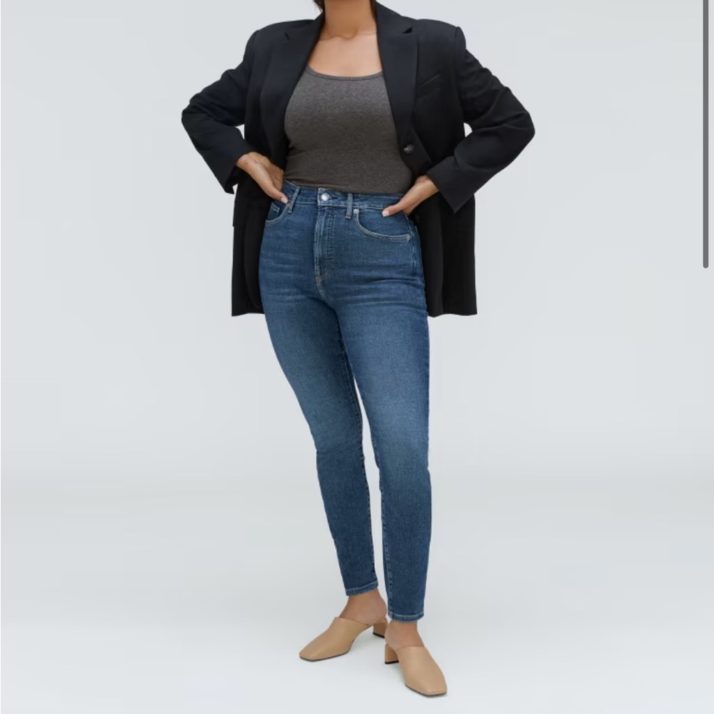 Everlane the curvy high rise skinny. Size 30 crop